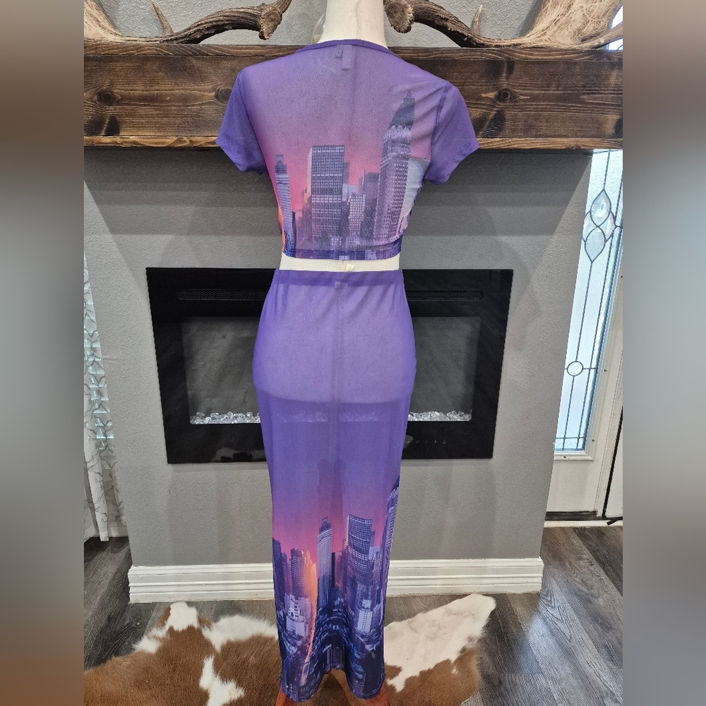 Lovewave Swim Cover Set  Purple Cityscape Mesh Two-Piece Set Size Small - Picture 9 of 10